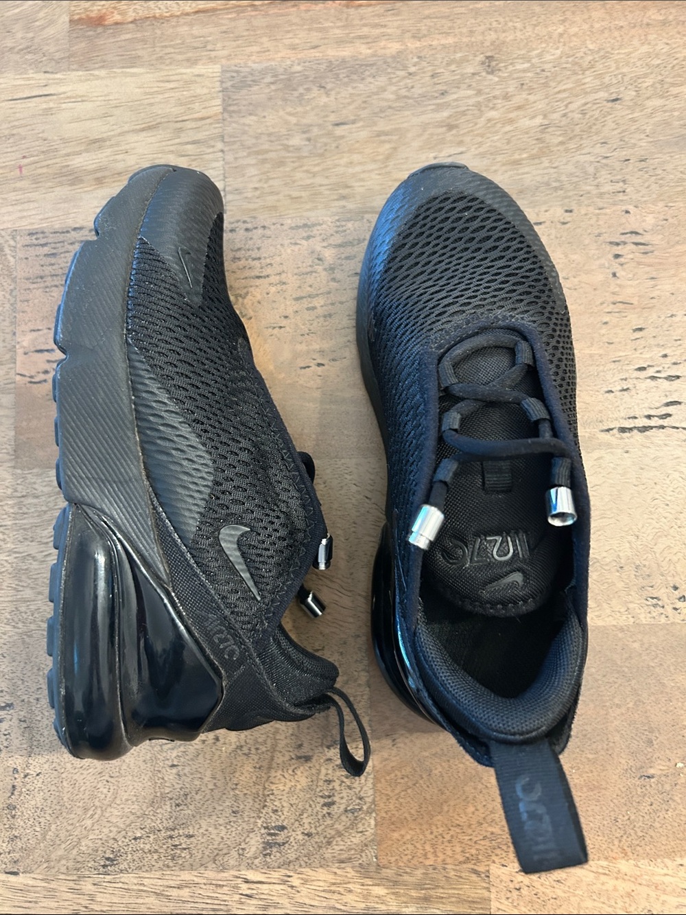 Nike Kids Black Breathable Mesh Sneakers with Air Heel Size 12C